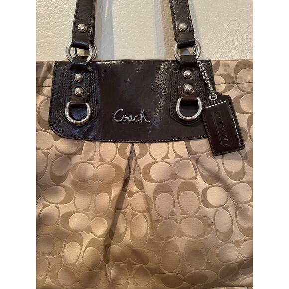 COACH Ashley Signature Khaki Brown signature Patent Oversized Carryall Handbag - Picture 3 of 7